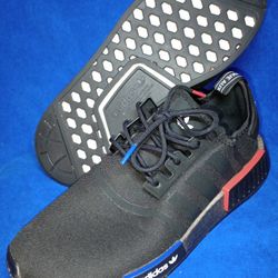 Men's Size 10 Adidas NMD_R1 Black/Grey