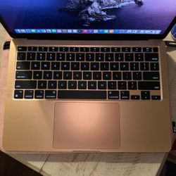 MacBook Air (M1 Chip)