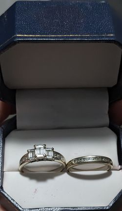 2 Band White Gold Wedding Ring Set  Thumbnail