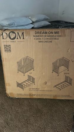 New dream on me baby crib/toddler bed