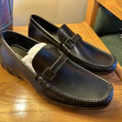 Men’s Kenneth Cole Reaction Loafers (size: 9.5M / New!!)
