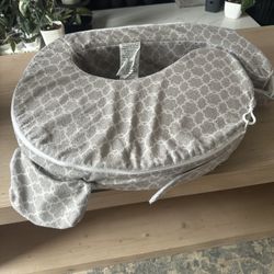 My Breastfriend Nursing Pillow
