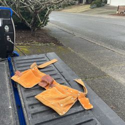 Leather Tool Belt Handyman Carpenter Housing Repair Roofing in Great Condition 