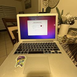 💻 MacBook Air 13” 2017 – 8GB RAM – 128GB SSD – Excellent Condition