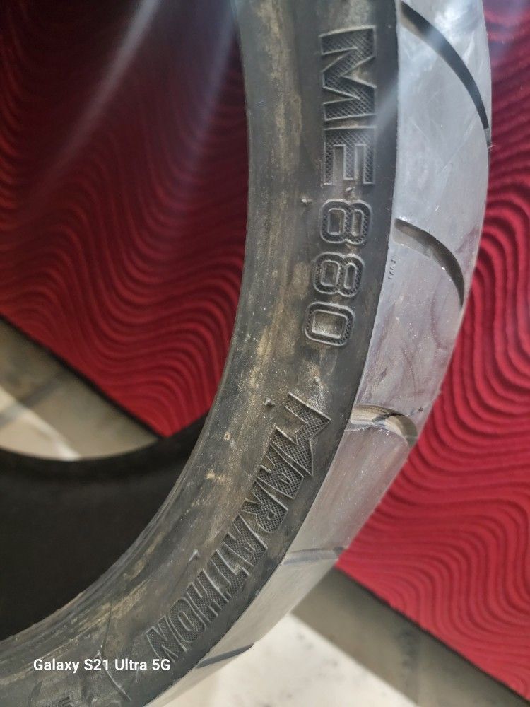 Metzeler ME880 300/35-18 Motorcycle Tire 300/35VR18 Rear for Sale