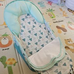 Summer Infant Deluxe Baby Bather With Warming Wings