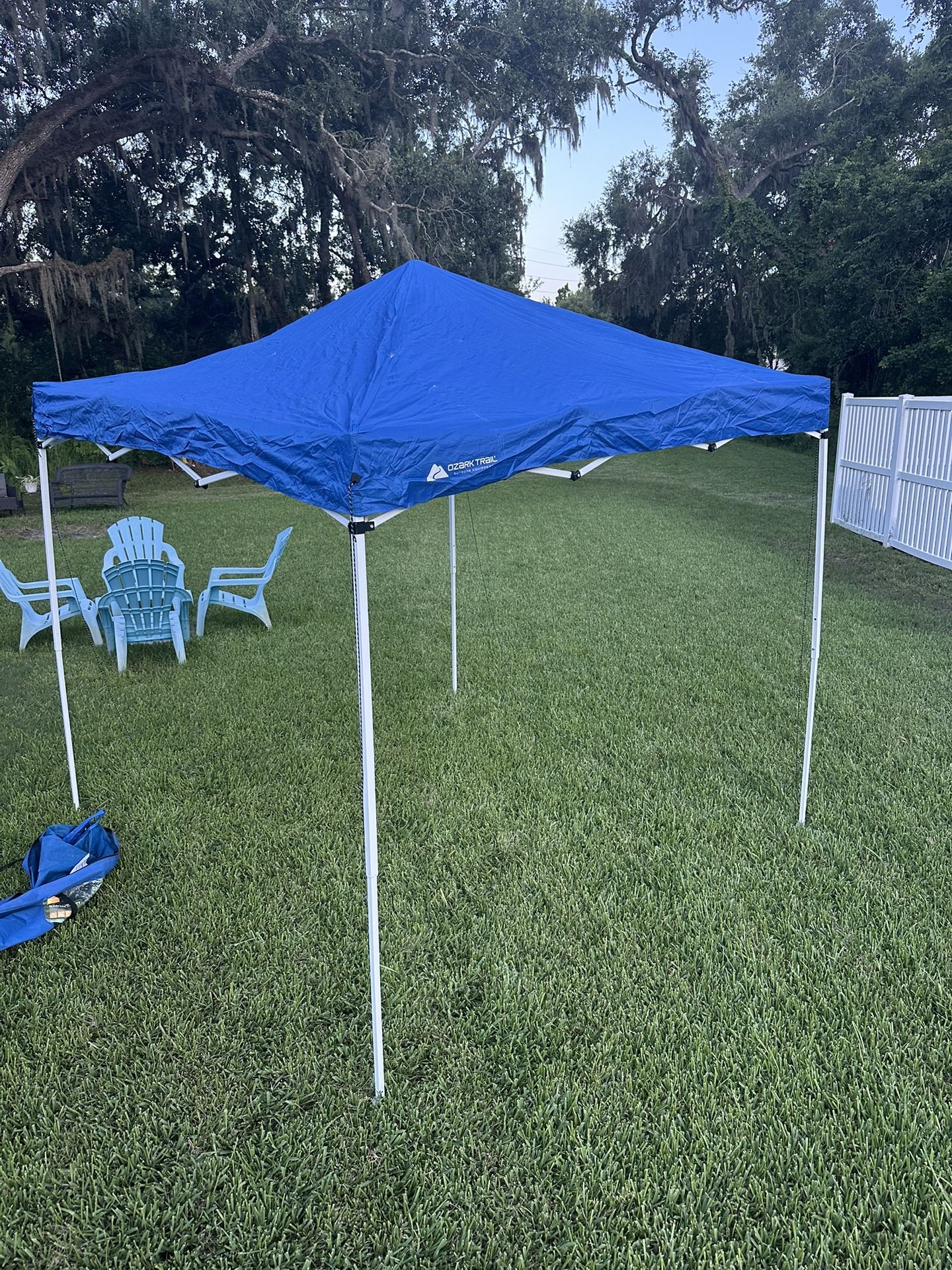 Canopy FCFS 10x10 Instant Pop Up Canopy