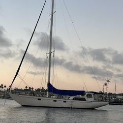 50 ft Columbia Sailboat