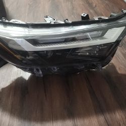 2022 2023 TOYOTA RAV4 LED HEADLIGHT  RIGHT Oem