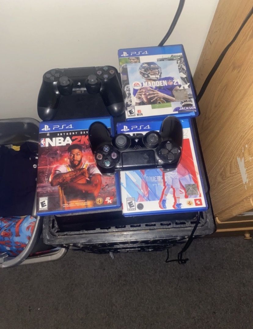 PlayStation 4 (PS4) with Games & Controller