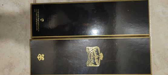 Harry Potter Gryfindor Silk Tie in Madam Malkin’s Box Official