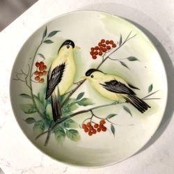Beautiful Vintage Mid Century Lefton Goldfinch plate 8.25" hanging plate, goldfinches  Would be amazing on a gallery wall!