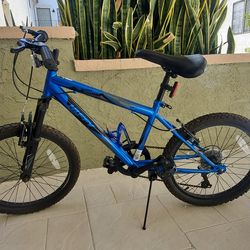 Kids mountain bike