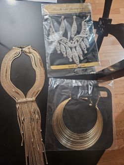 Jewellery, necklaces with earrings all for   $15