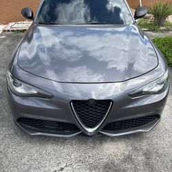 2018 Alfa Romeo Giulia Ti Sport 