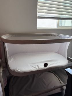 Maxi Cosí bassinet