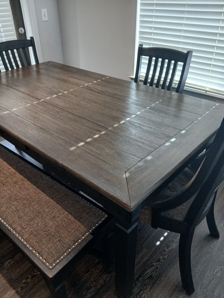 Dining Room Table Must Go Today. Major Price Markdown
