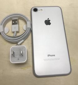 iPhone 7 128GB Factory Unlocked