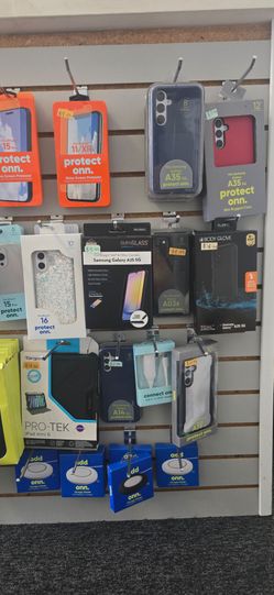 New Phone Cases & Screen Protectors Bundle – 50+ Pieces – Samsung, iPhone, iPad