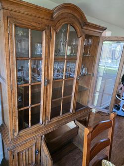 Drexel China Hutch