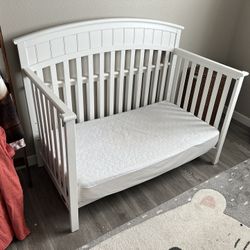 Graco Crib & Mattress