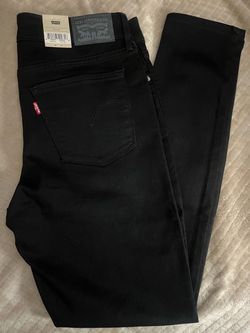 Women’s LEVIS size 30