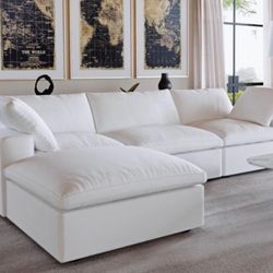 White Sectional BRAND NEW 