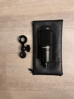 Audio Technica AT2020 Microphone + Fifine Boom Arm