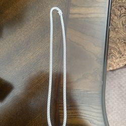 925 Cuban Silver Chain New 22”.   34 Grams 