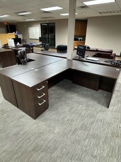 Commercial Executive L-Shaped Office Desks – Excellent Condition – Multiple Available