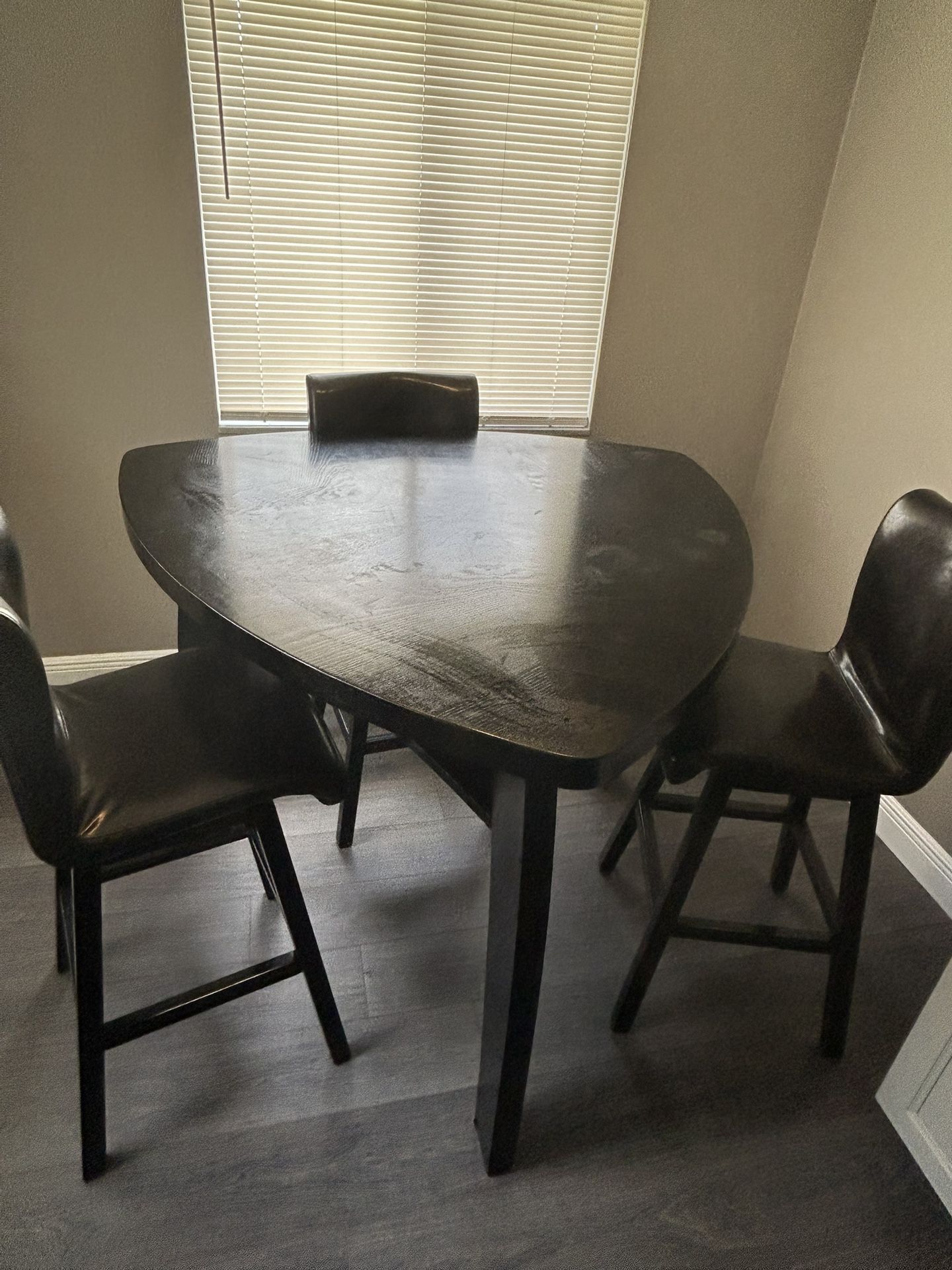 Living Room Set + Dinner Table