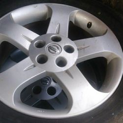 Wells And Tires For Nisan Murano. 5 Lugs