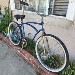 Vintage 80's Chicago Schwinn Beach Cruiser "Everything Works " Can meet or Drop off in the Area