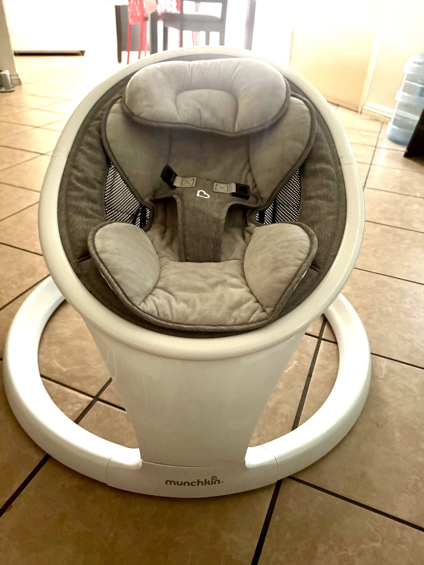 Munchkin Swing