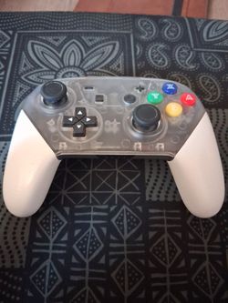 Nintendo switch controller Bluetooth pre-owned