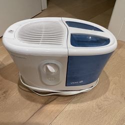 Cool Moisture Humidifiers from Vicks and Evenflo