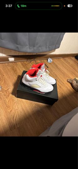 Air Jordan retro 5 size 8.5