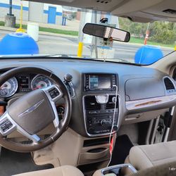 2011 Chrysler Town & Country