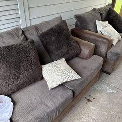 2pc Couch $100 