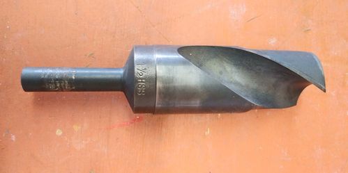Drill bit 1 1/2" HHS WITH 1/2" SHANK