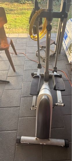 Elliptical Cross Trainer Machine