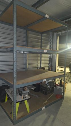 Industrial shelving unit
