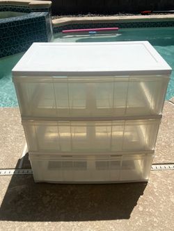 3-Drawer Plastic Storage Organizer Clean and in good condition. Great for clothes, toys, office supplies, or garage storage.
