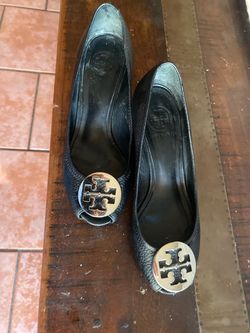 Tory Burch black leather shoes size 7