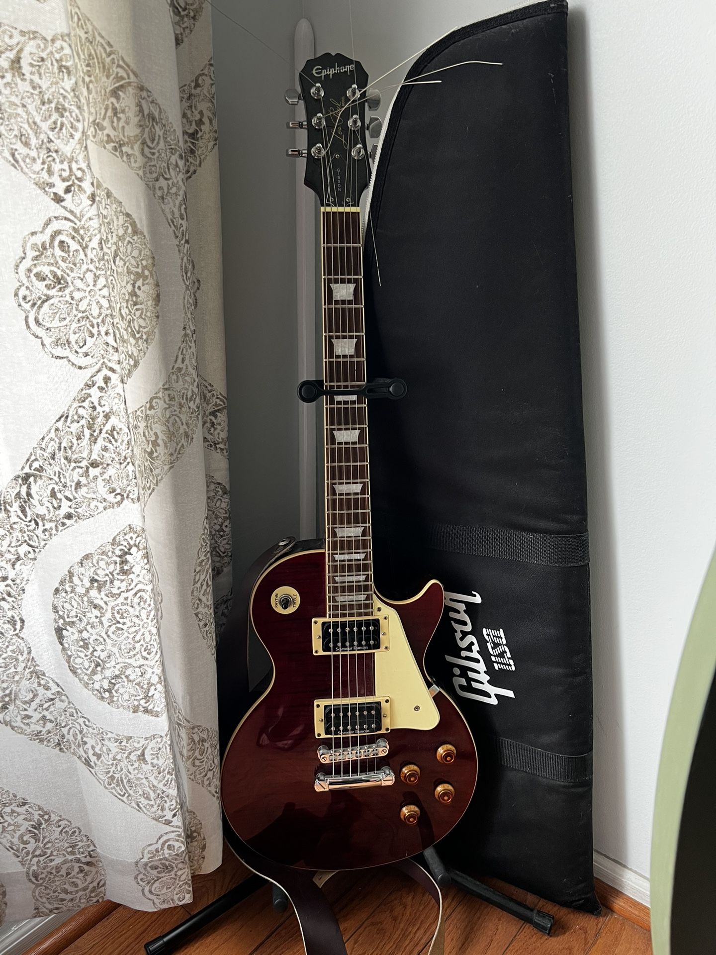 Full electric guitar (Les Paul) set for sale!
