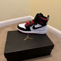 Air Jordan 1 Flyease