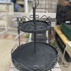 2 Tier Metal Stand