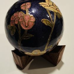 Cloisonné Sphere w/Wood Stand.