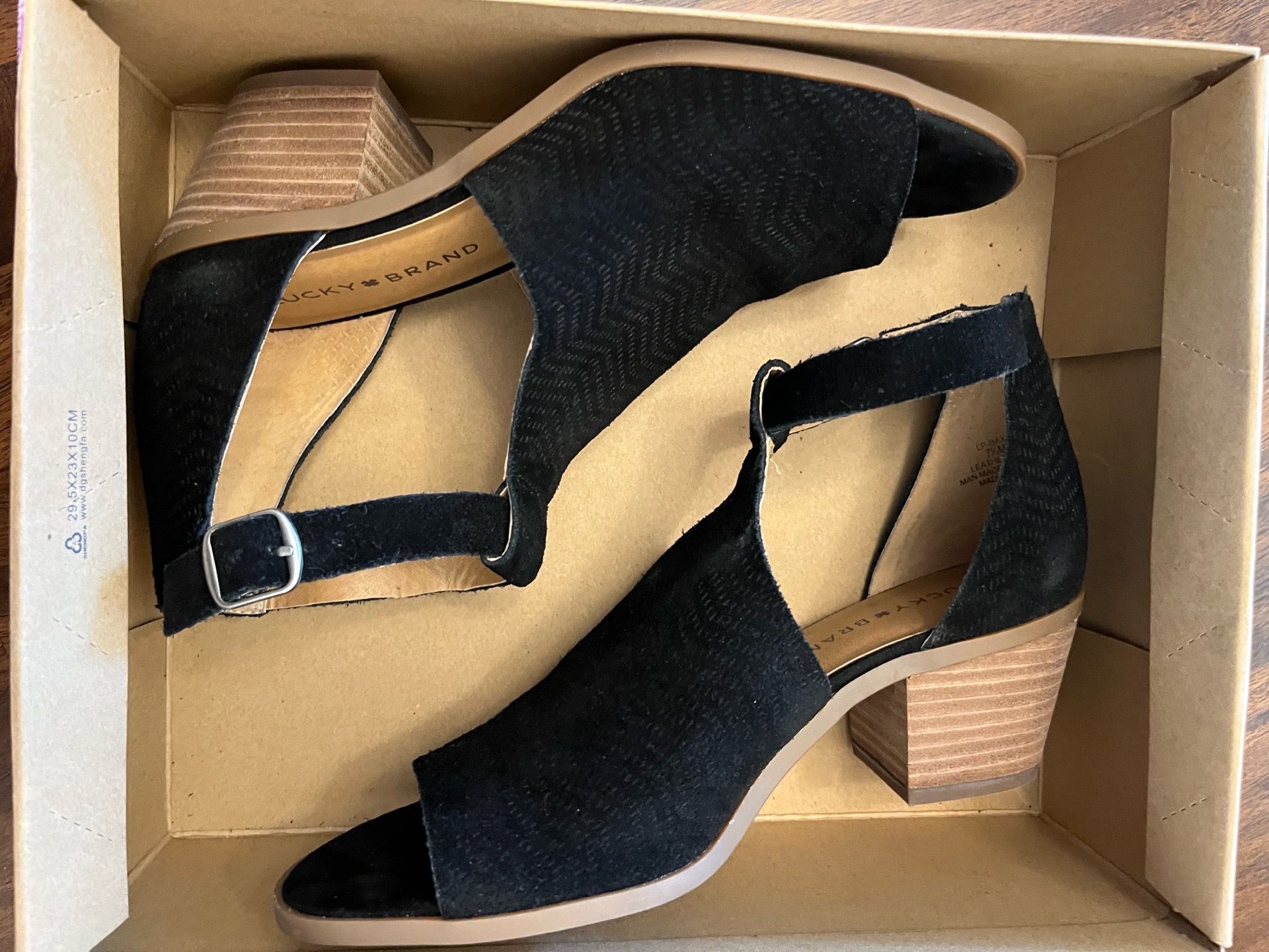 Women’s 7.5” Leather T-Strap Heels