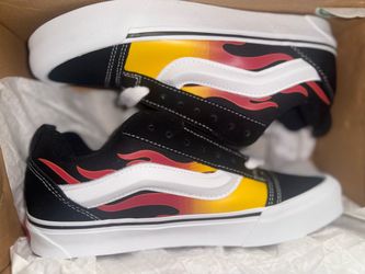 Vans Knu Skool Skate Shoe